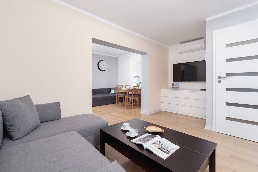 Cosy and Comfortable Apartment in Krakow by Noclegi Renters — 4-Star Luxury Hotel in Krakow, Poland
