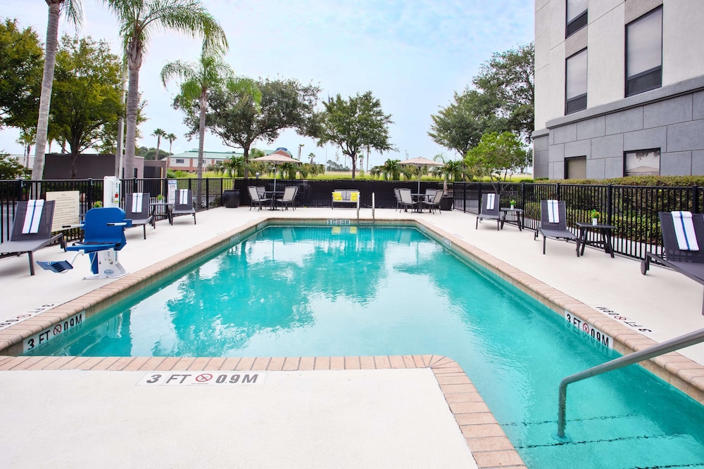 Hampton Inn & Suites Tampa East - photo 27