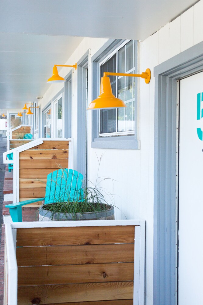 Cambria Beach Lodge - photo 26