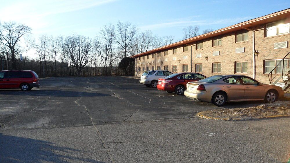 Best Budget Inn - featured photo