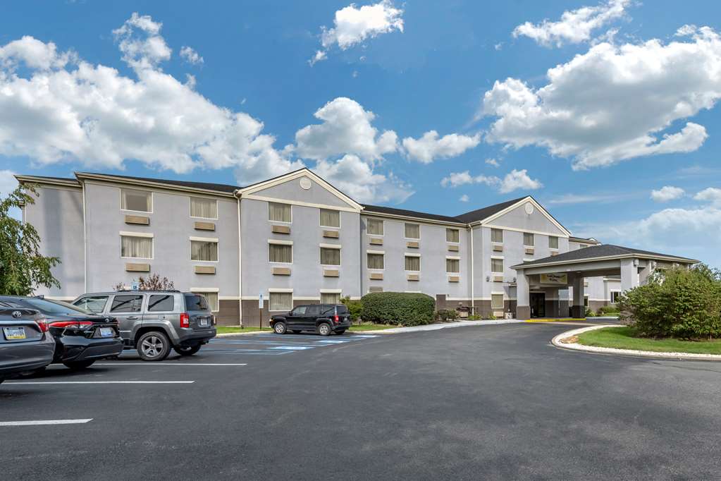 Comfort Inn & Suites Butler — hotel in Butler