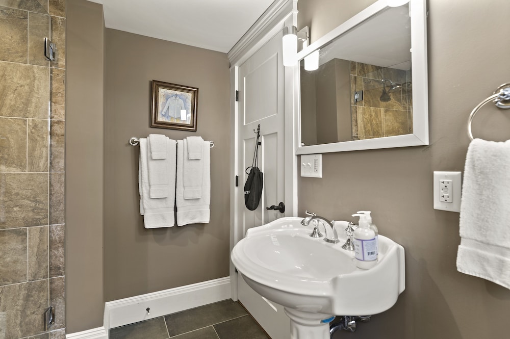 Brook Bound Inn - photo 111