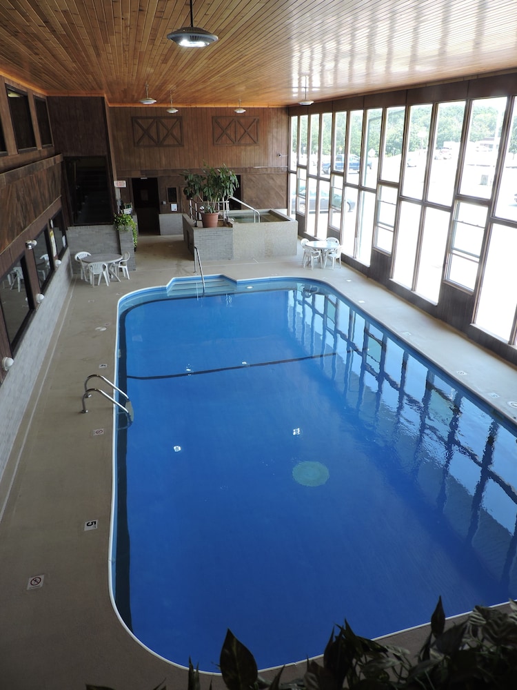 Indian Hills Inn & RV Park - photo 35