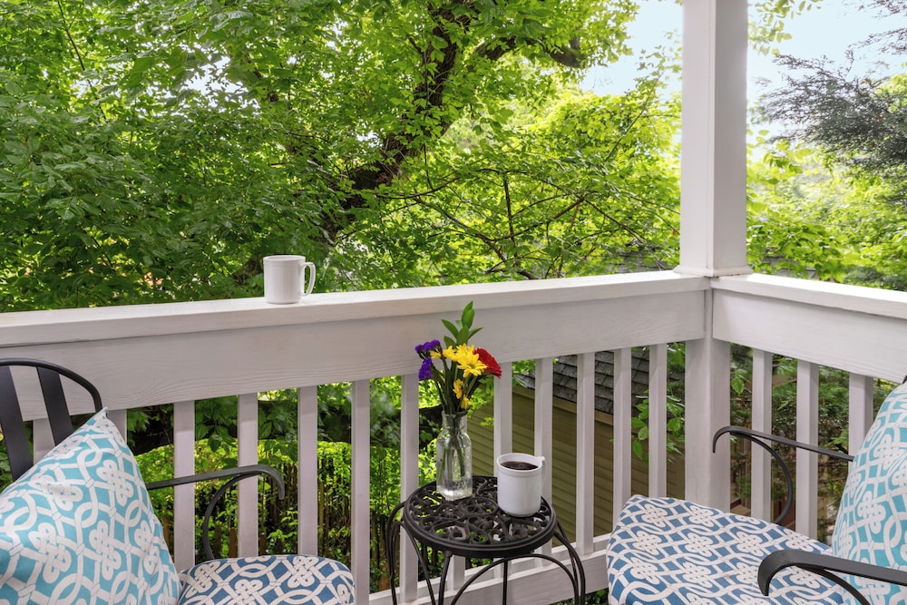 Abbington Green Bed & Breakfast Inn - photo 44