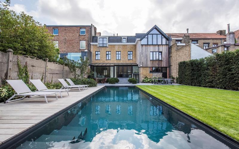 B&B For 2 Wellness For 2 — 4-Star Luxury Hotel in Brugge, Belgium