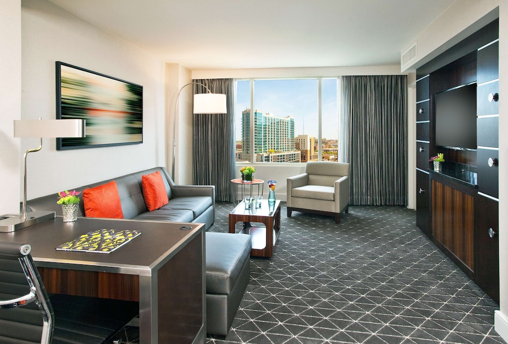 Hilton Nashville Downtown - photo 10
