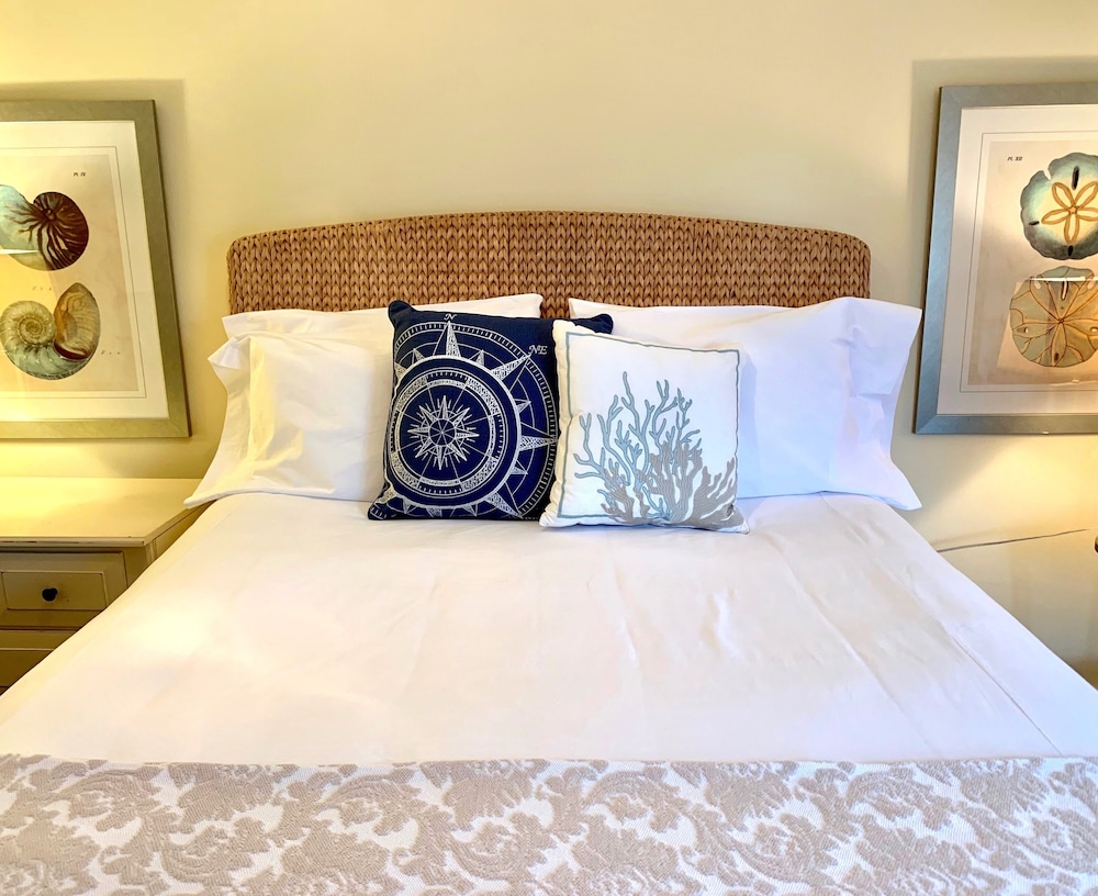 The Oak Bluffs Inn - photo 14