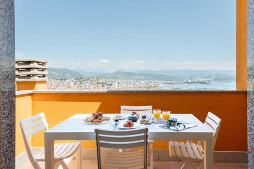 Piccapiana Sea View Attic Flat mytouristhome — 4-Star Luxury Hotel in La Spezia, Italy