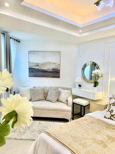 Blissful Bali Studio Azure North by THE BALI CORNER AT AZURE NORTH High Floor Beautiful View of Resort Amenities and Mt Arayat — 4-Star Luxury Hotel in San Fernando, Philippines