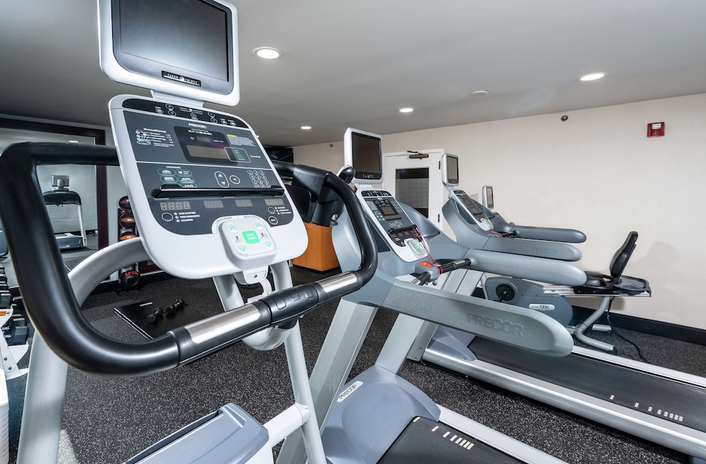 Hampton Inn Fall River Westport - photo 41