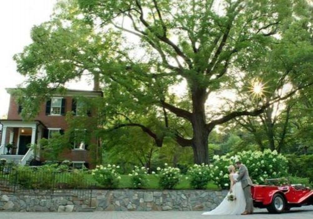 Braehead Manor in Fredericksburg, United States