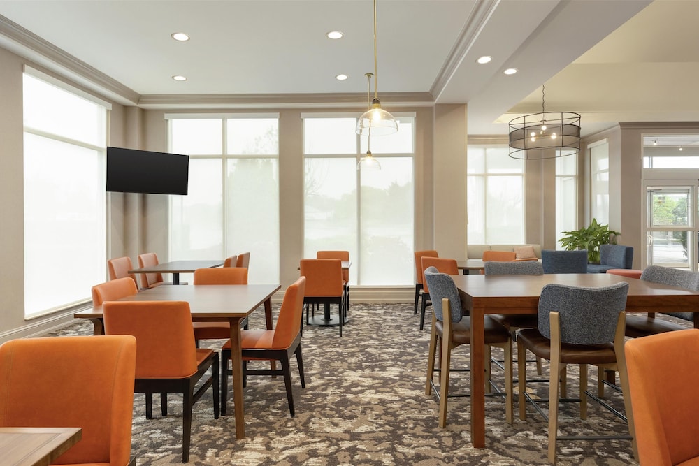 Hilton Garden Inn Riverhead - photo 32