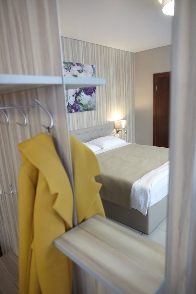 Central Hotel - carbon neutral hotel in Kurgan