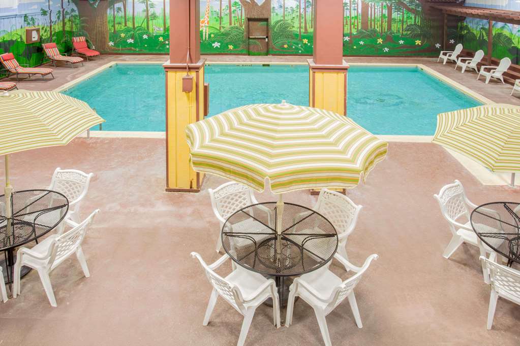 Ramada by Wyndham Angola Fremont Area - photo 4