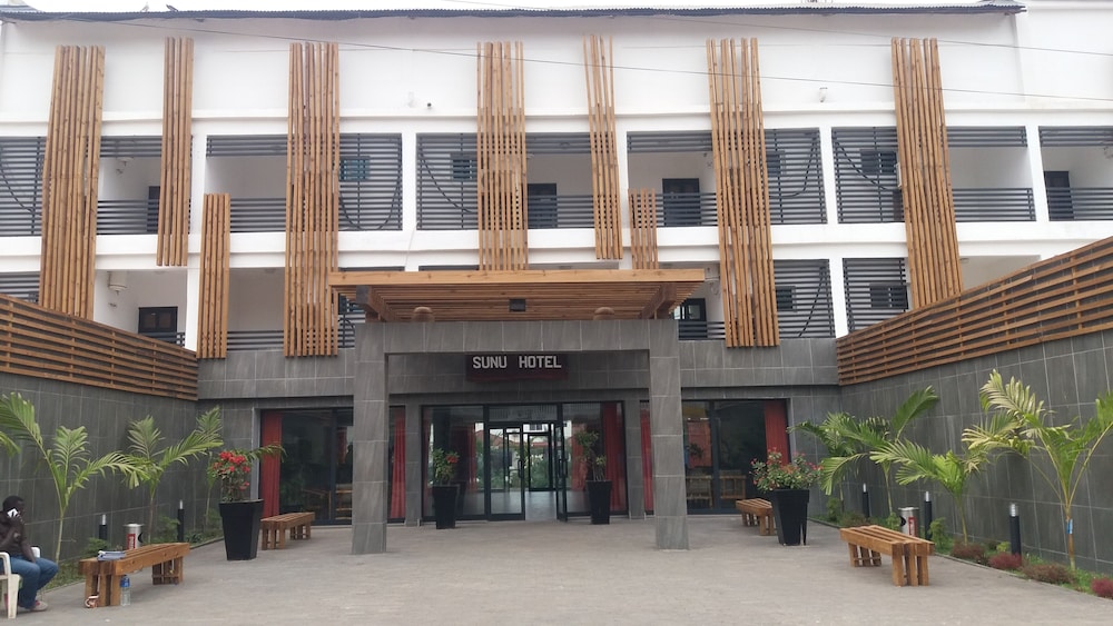 Sunu Hotel — hotel in Serekunda