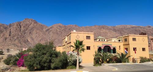 Auberge Kasbah Chez Amaliya — hotel in Tafraout
