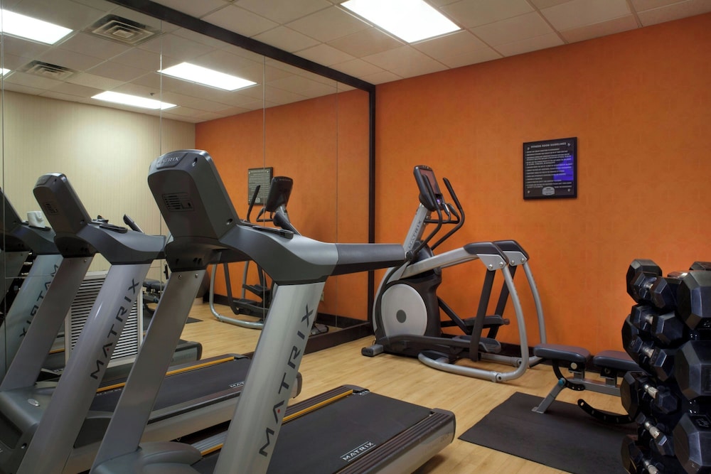 Courtyard by Marriott Bloomington - photo 31