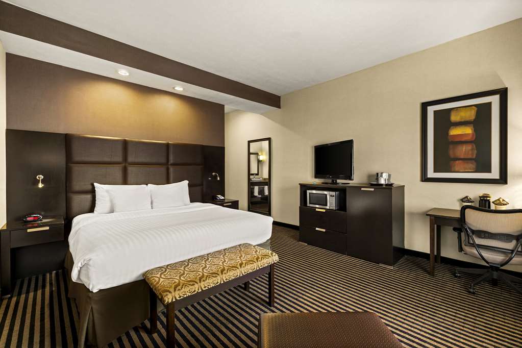 Sonesta Essential Indianapolis Airport - photo 12