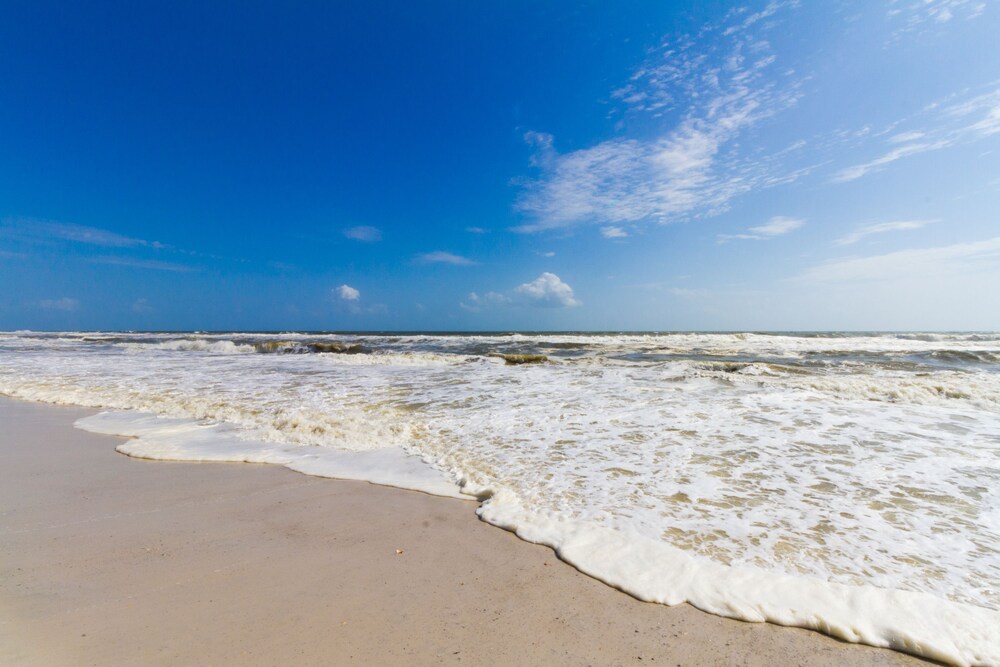 Crystal Shores by Luxury Gulf Rentals - photo 63