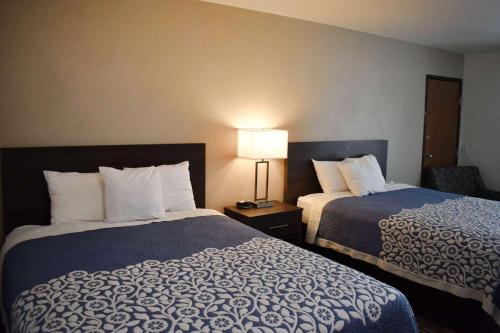 Super 8 by Wyndham Grand Island South - photo 18
