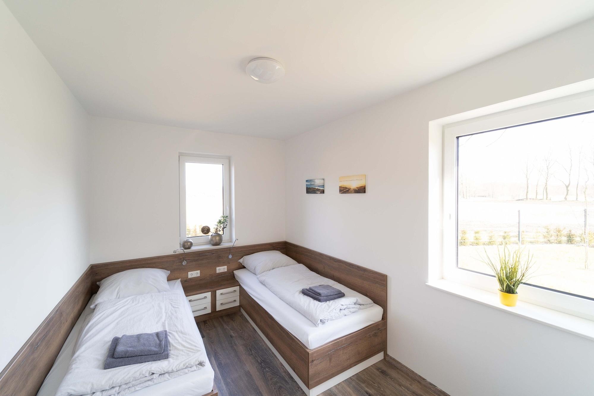 Ferienhaus Seewind Am Harkebrugger See Mit Sauna Und Kamin — Barssel