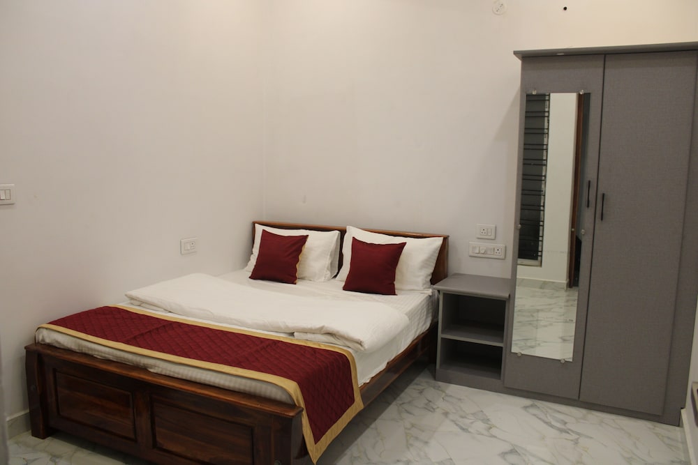 Thiru Annamalaiyar Residency in Tiruvannamalai, India