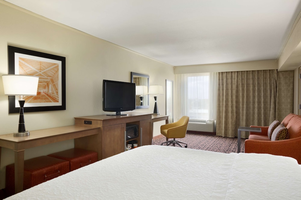 Hampton Inn Forrest City - photo 8