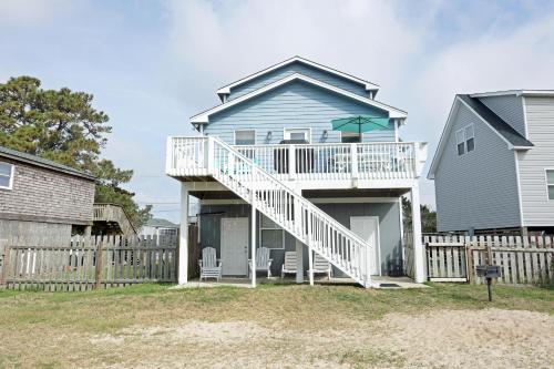 CH113 Sandpiper Cottage — 4-Star Luxury Hotel in Kill Devil Hills, United States