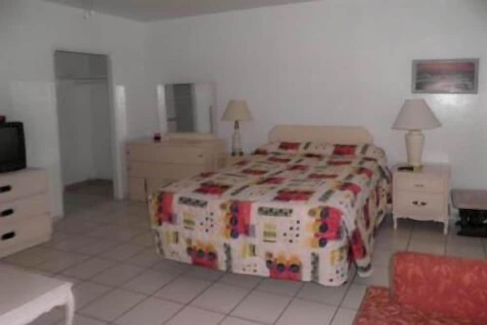 Richard's Motel Extended Stay - photo 6