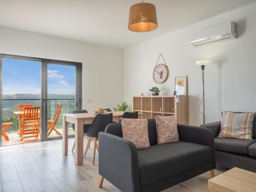 Surfer s Pitstop — 4-Star Luxury Hotel in Aljezur, Portugal
