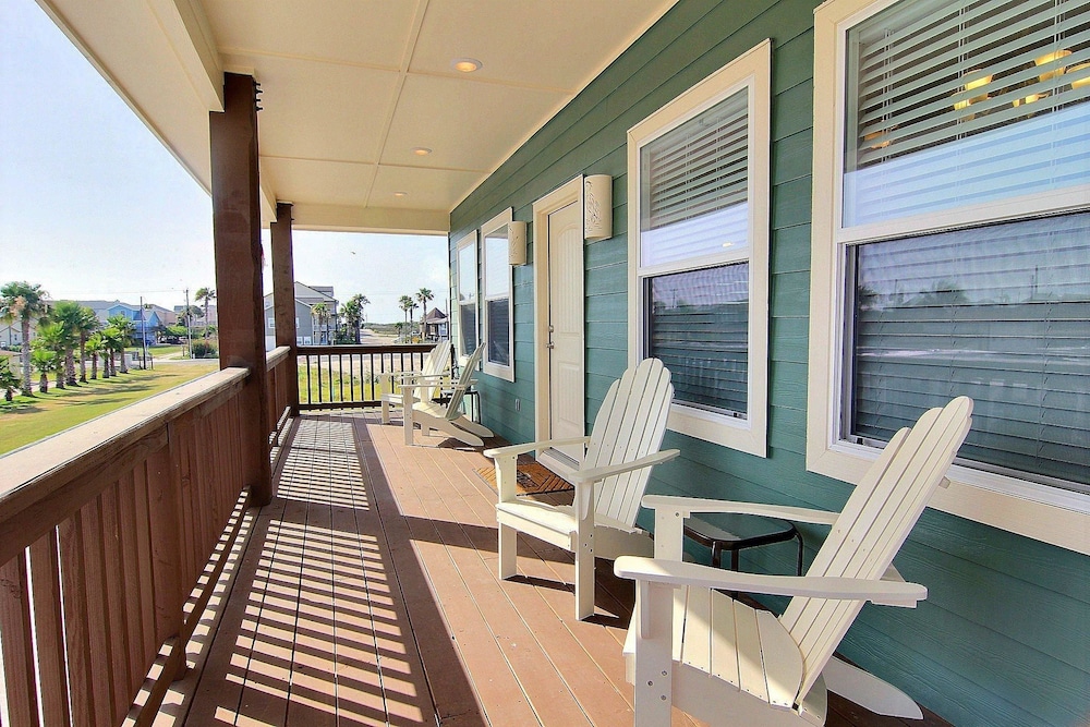 Mi Casa Tu Casa upstairs — 4-Star Luxury Hotel in Port Aransas, United States