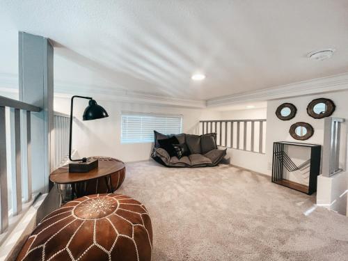 Beautiful Downtown Cottage Onyx