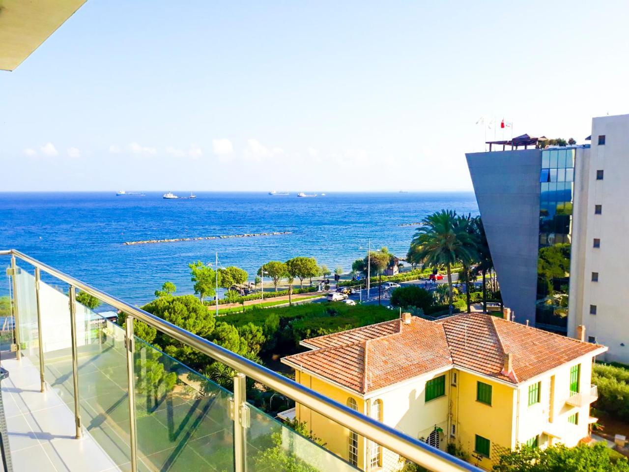 Thalassa Sea View Suite