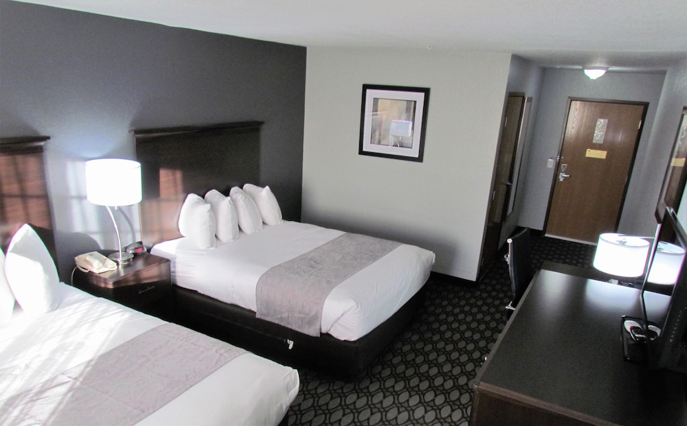 Oak Hill Inn & Suites - photo 27