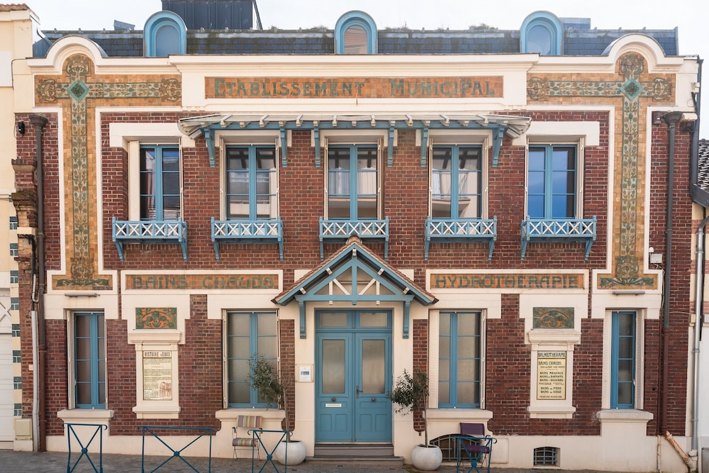 Villa D'Eaux — 4-Star Luxury Hotel in Villers-Sur-Mer, France