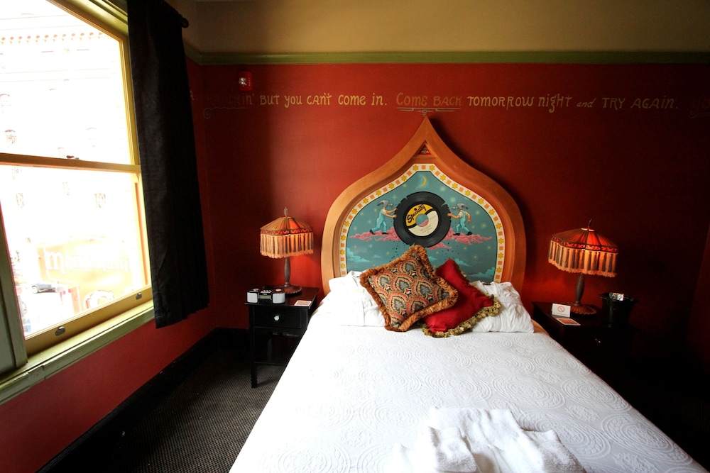 McMenamins Crystal Hotel - photo 10