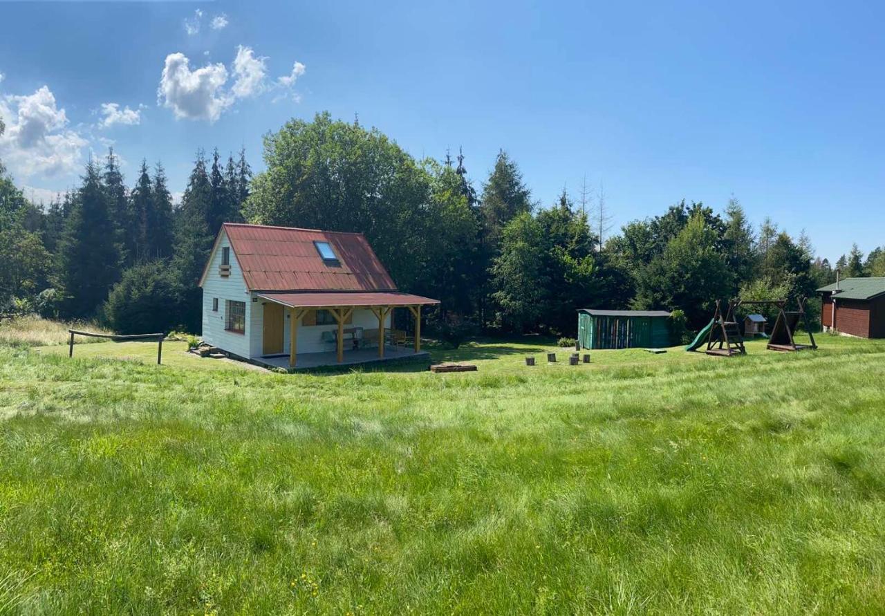 Chata Na Konci Louky in Pardubice, Czech Republic