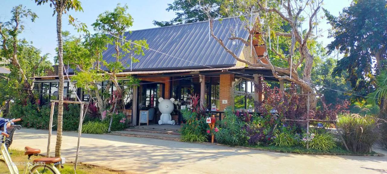ไร่บำรุงผล Raibumrungphol — hotel in Mae Wang