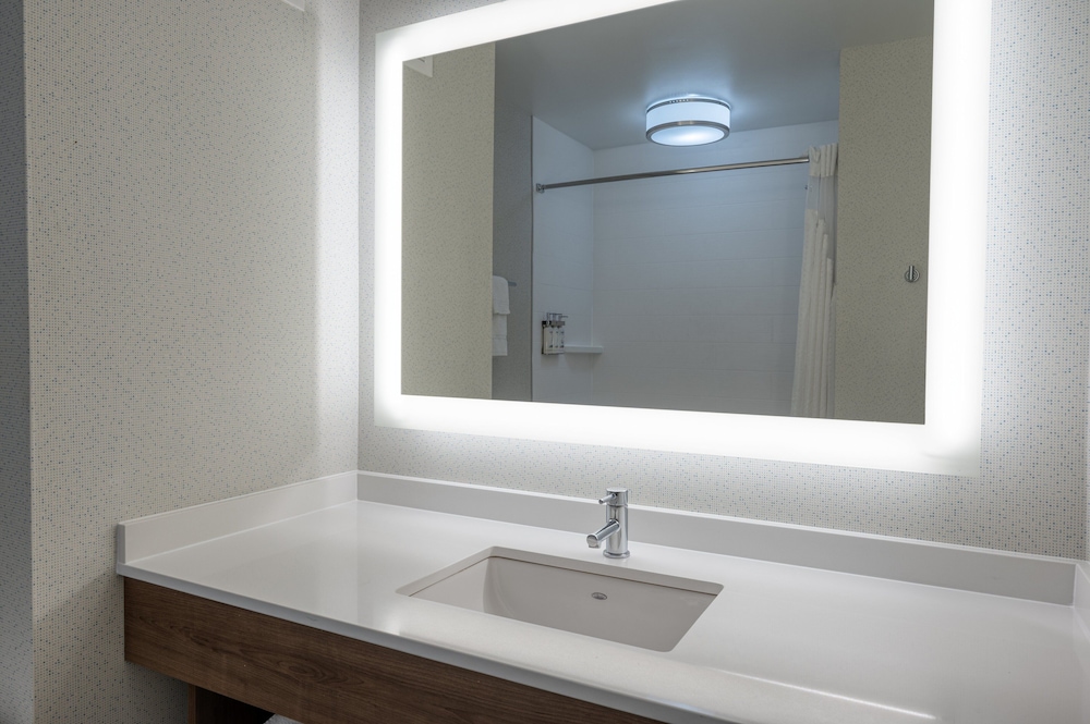 Holiday Inn Express Radcliff Fort Knox by IHG - photo 24