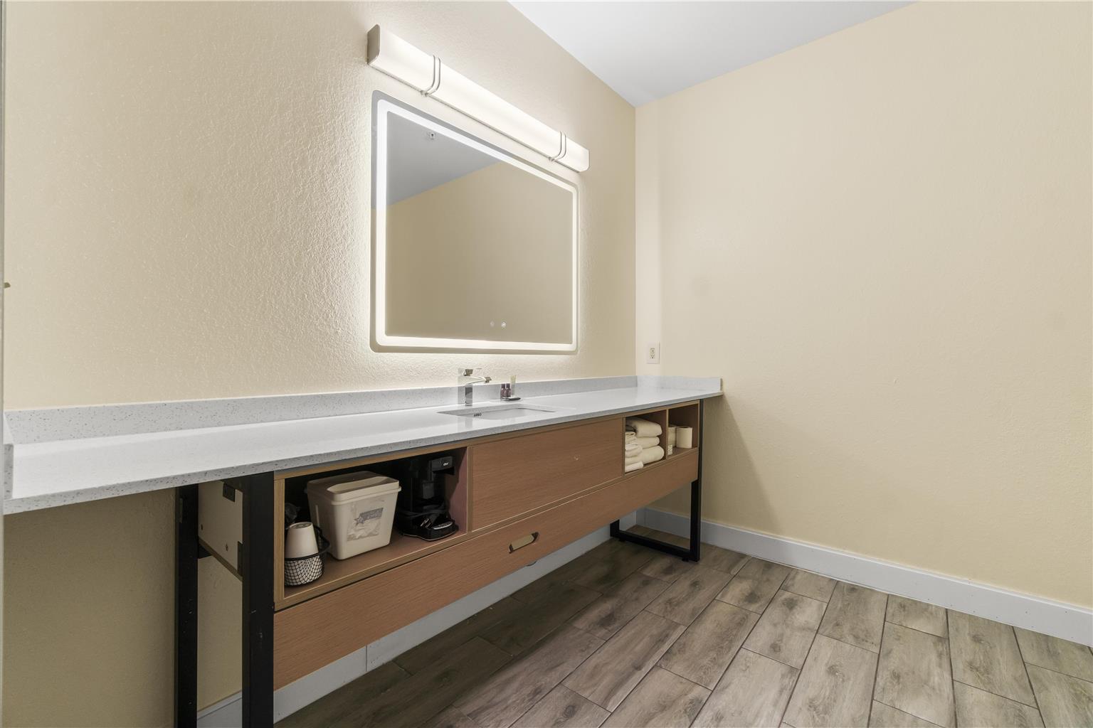 Americas Best Value Inn & Suites Livingston - photo 45