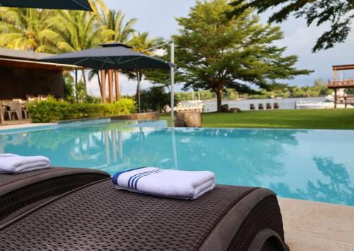 Then open space allowed for us to enjoy a big gathering in Unknown City, El Salvador