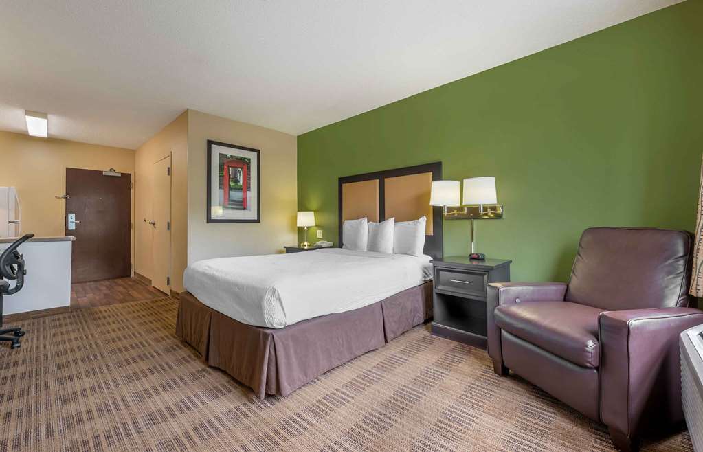 Extended Stay America Suites Bloomington Normal - photo 16