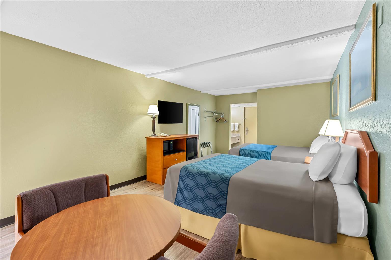 Rodeway Inn Stone Mountain - photo 33