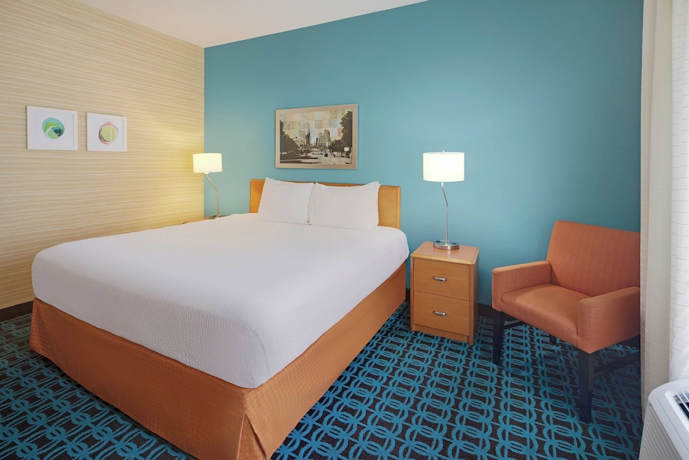 Fairfield Inn & Suites by Marriott Austin University Area - photo 12