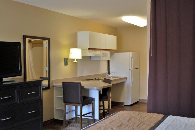 Extended Stay America Suites Chicago Schaumburg Conv Center - photo 15