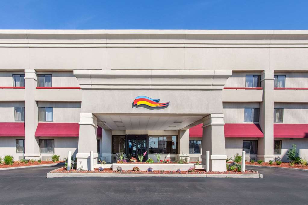 Baymont by Wyndham Detroit Roseville in Roseville, United States