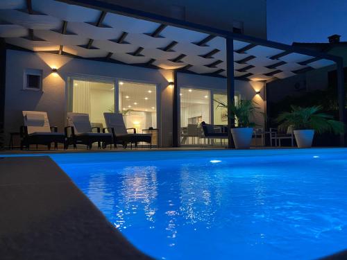 Villa Adria — 4-Star Luxury Hotel in Privlaka, Croatia
