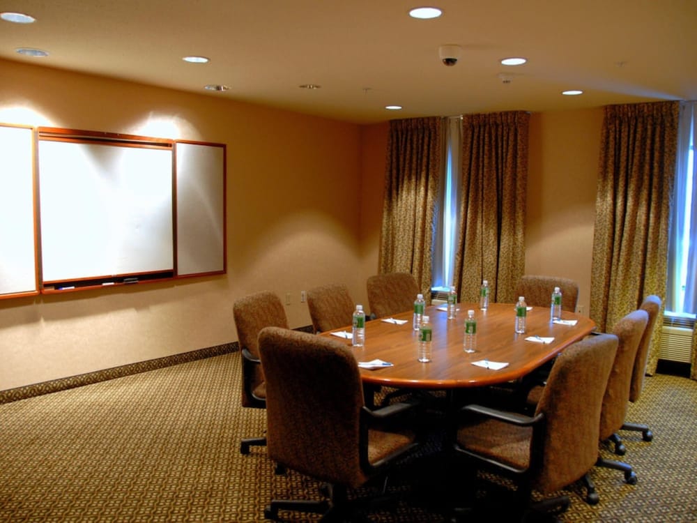 Staybridge Suites Allentown Bethlehem Airport by IHG - photo 72