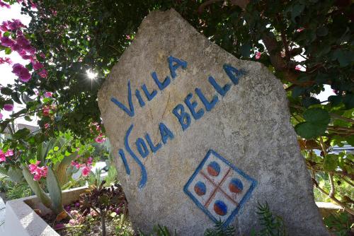 Villa Isola Bella Vintage — 4-Star Luxury Hotel in Mogoro, Italy