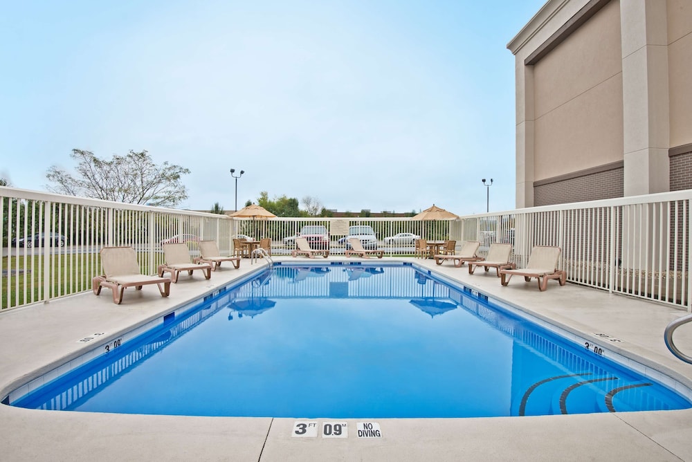 Hampton Inn Winfield teays Valley - photo 32